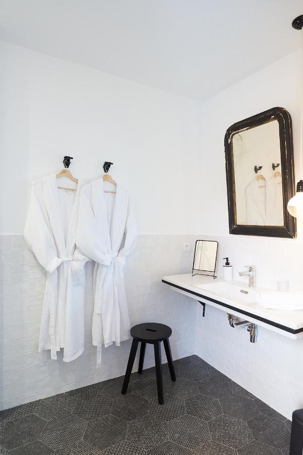 Pézenas Maison 1634 - Climatisation, Piscine, Parking, Centre Ville, Petit-Dejeuner Compris מראה חיצוני תמונה