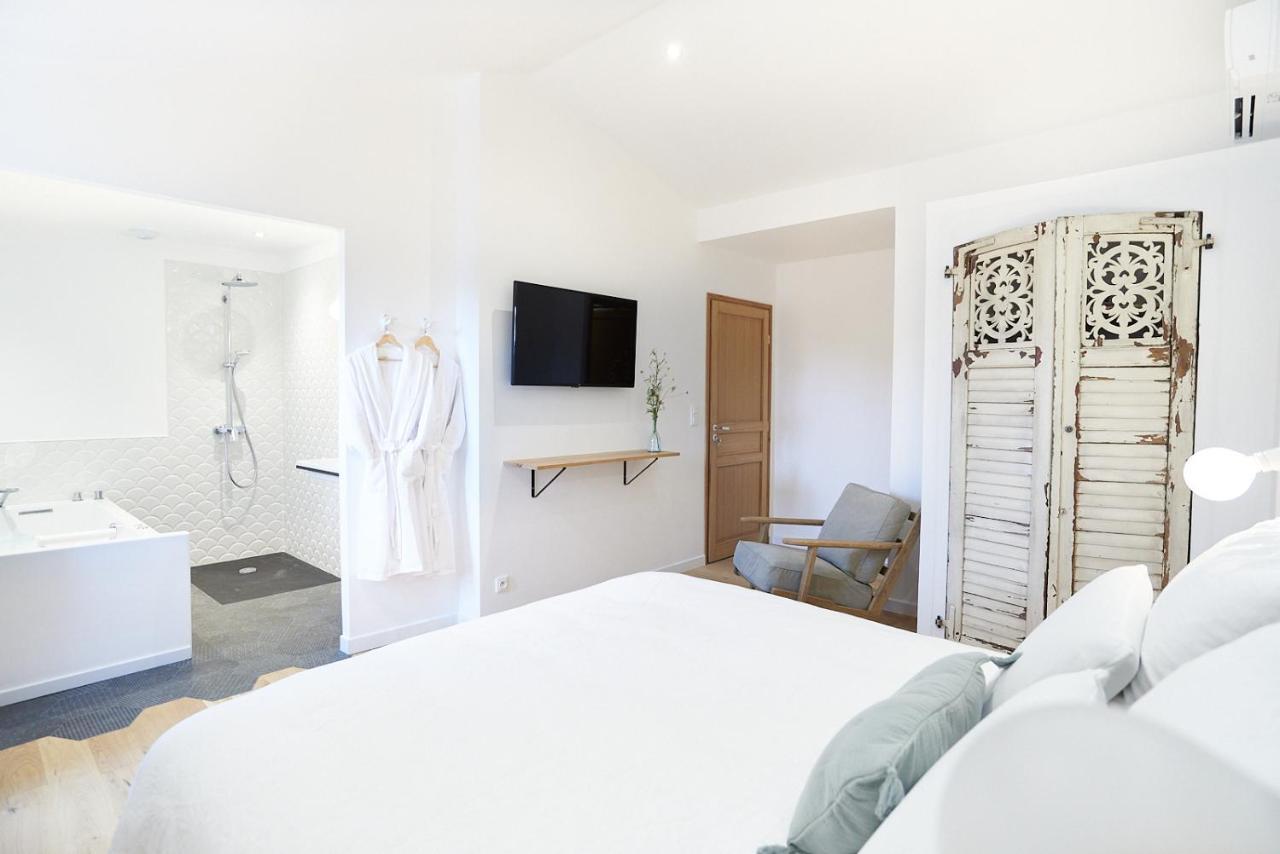 Pézenas Maison 1634 - Climatisation, Piscine, Parking, Centre Ville, Petit-Dejeuner Compris מראה חיצוני תמונה