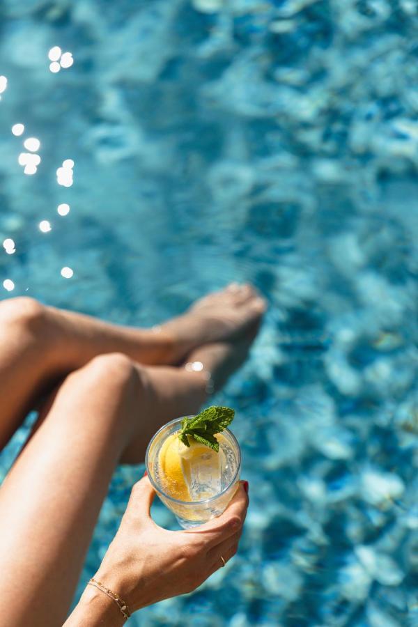 Pézenas Maison 1634 - Climatisation, Piscine, Parking, Centre Ville, Petit-Dejeuner Compris מראה חיצוני תמונה