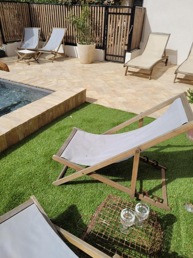 Pézenas Maison 1634 - Climatisation, Piscine, Parking, Centre Ville, Petit-Dejeuner Compris מראה חיצוני תמונה